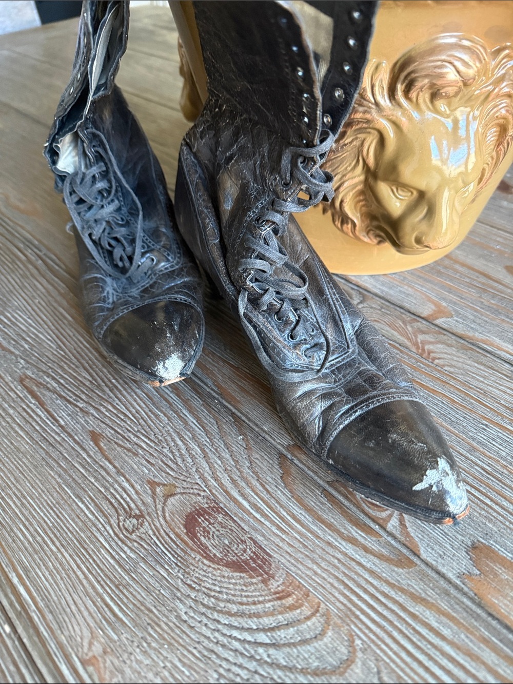 Antique Krohn Fechheiner &Co. Red Cross nursing boots 1896-1920 - Picture 2 of 7